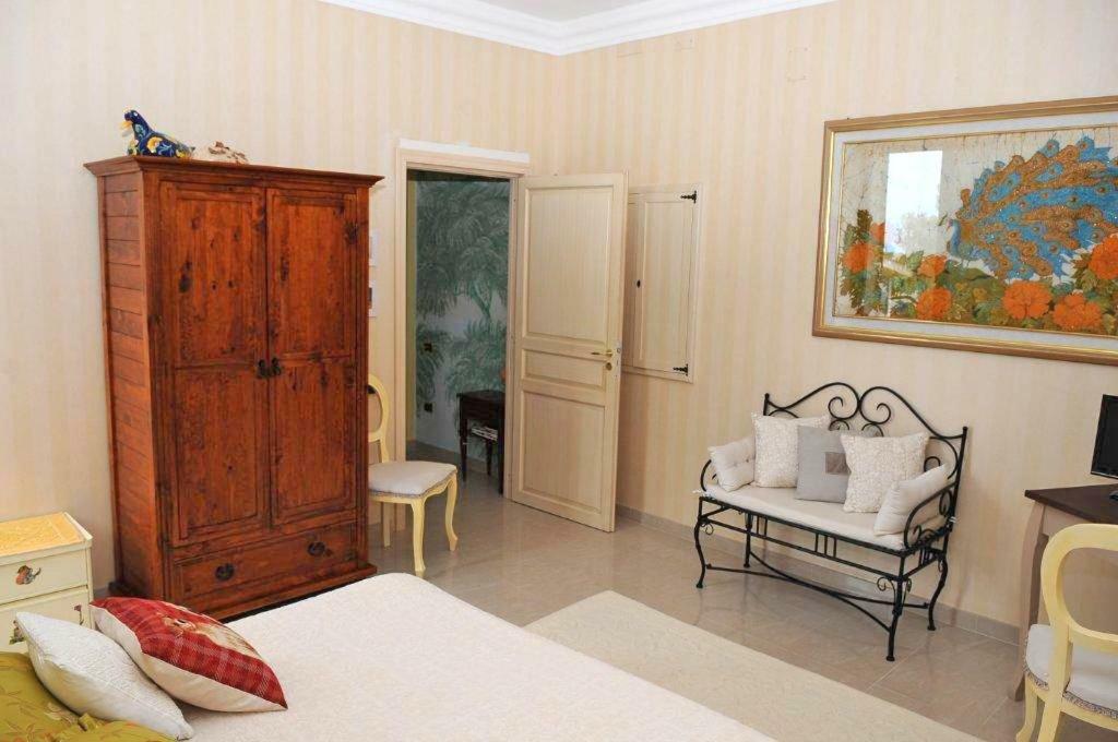 Villa Desideria B&B Capitana Buitenkant foto
